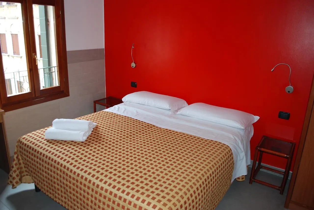 Hotel San Geremia Venice 2*,  Italy
